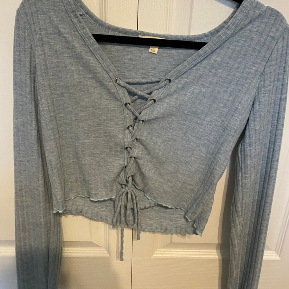 Blue long sleeve cropped top